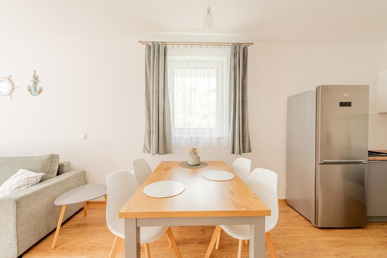 Harbor 9 Apartment โควอบเซก ภายนอก รูปภาพ